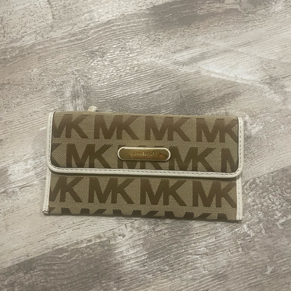 michael kors wallet